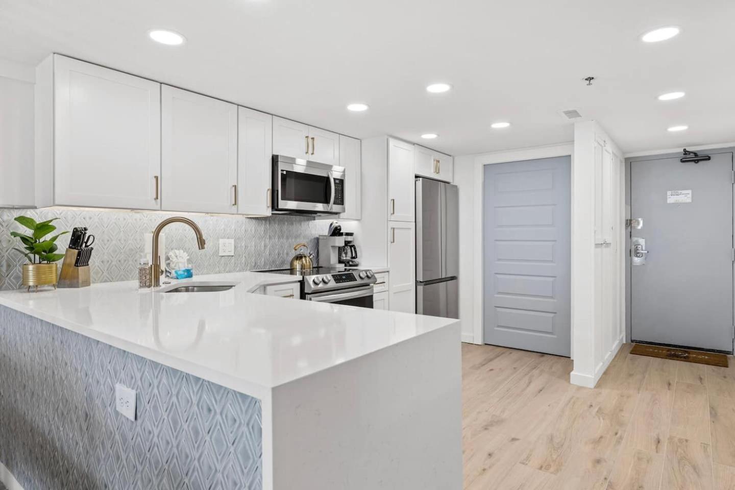 Apartamento Luxury Ocean Front By Barefoot Landing Myrtle Beach Exterior foto